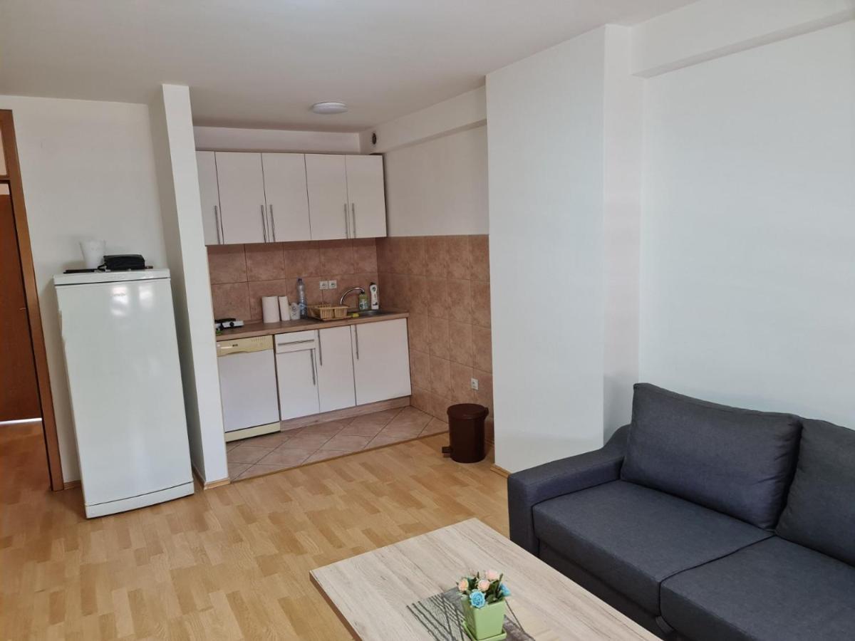 Apartmani Sk Brčko Esterno foto