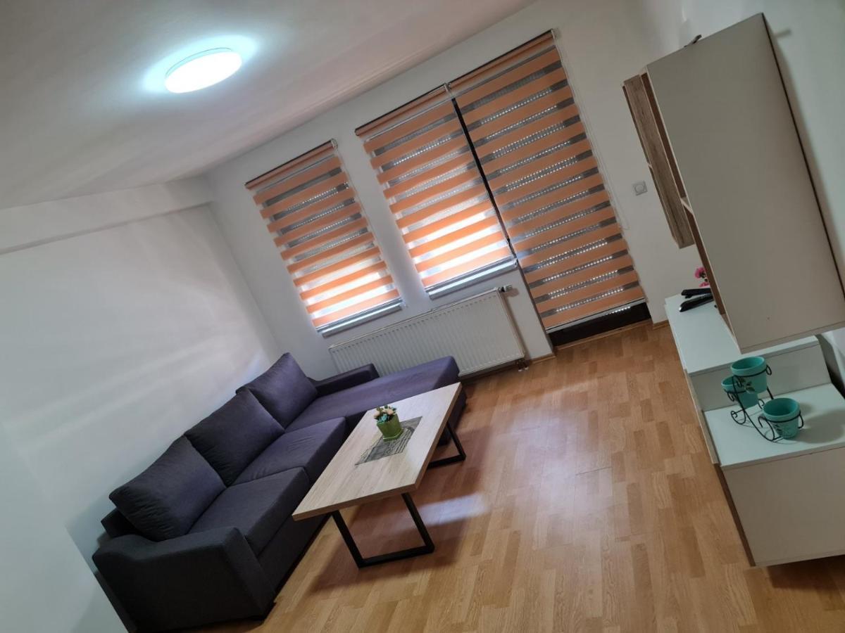 Apartmani Sk Brčko Esterno foto